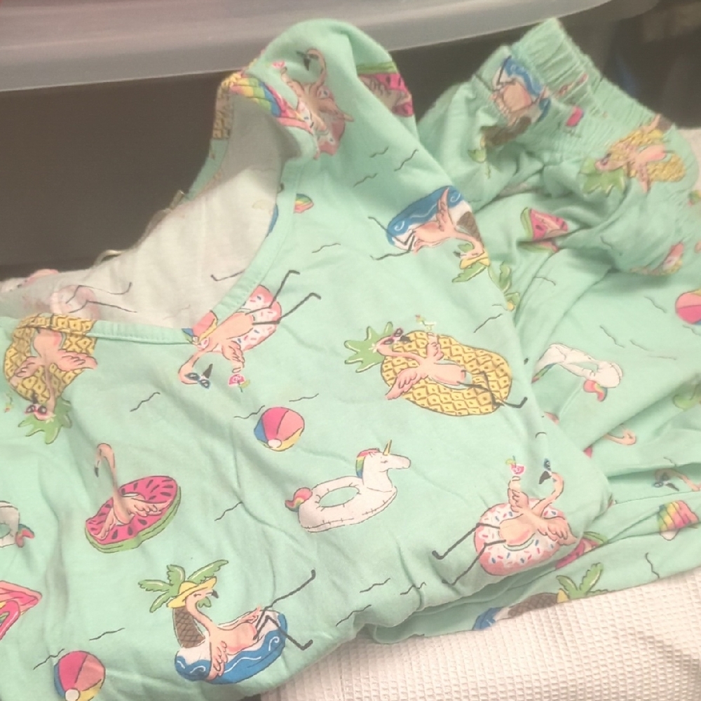 Playful Mint Green Women's Pajama Set